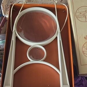 White Magnifying Glass Set